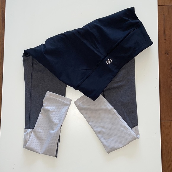 CALIA by Carrie Underwood gradient leggings - Picture 3 of 4